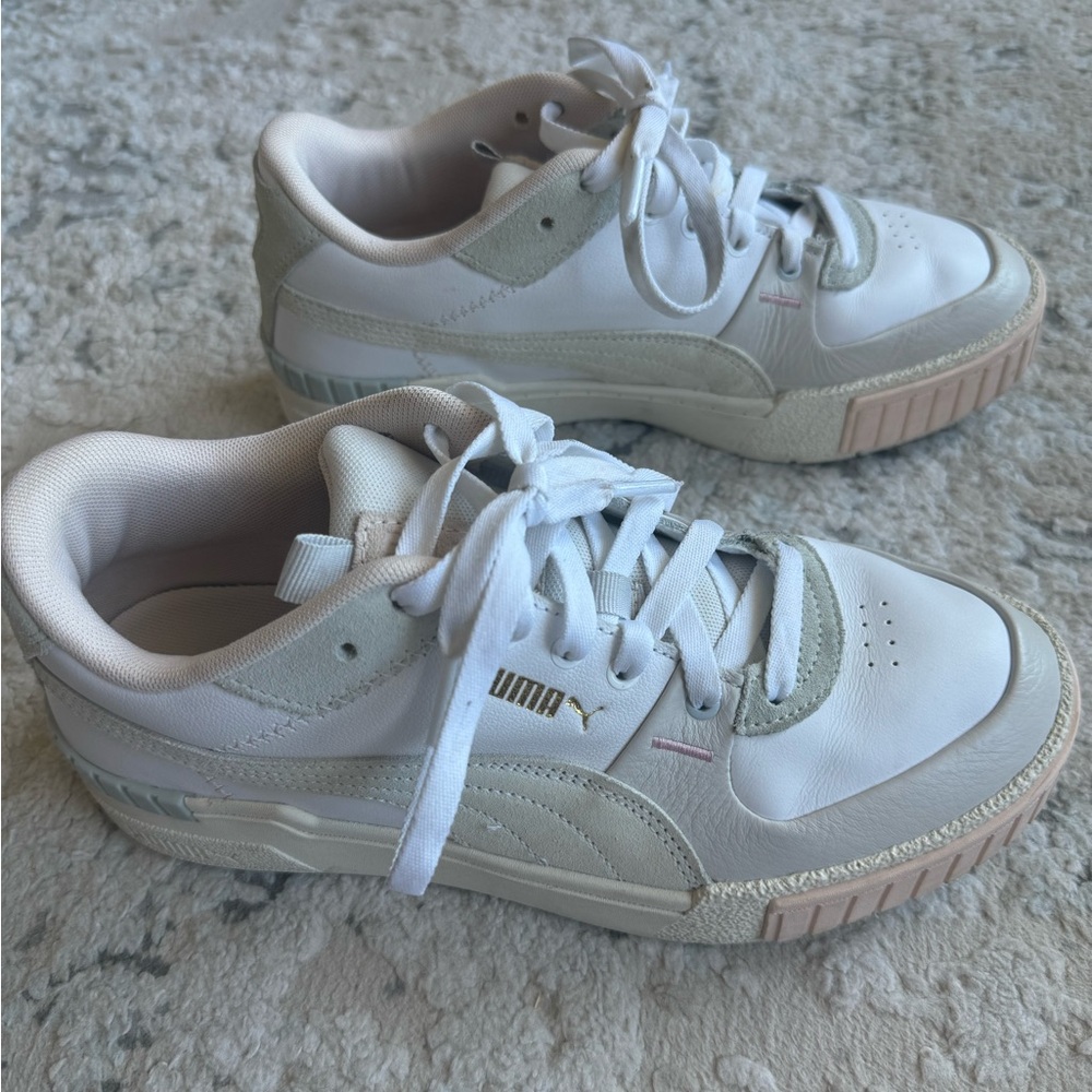 Puma Women’s platform sneakers size 9.5.
